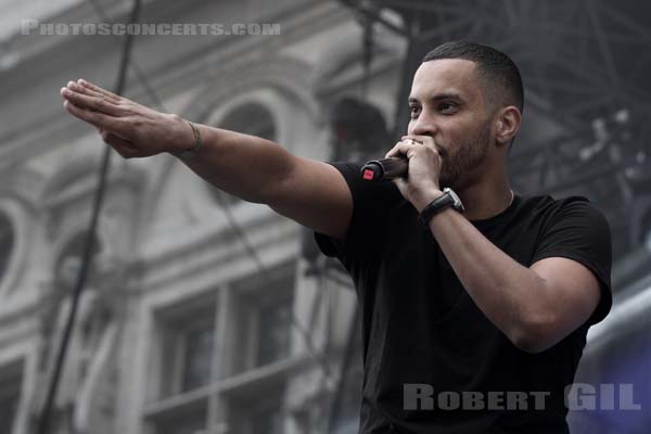 DISIZ - 2012-07-19 - PARIS - Parvis de l'Hotel de Ville - 
